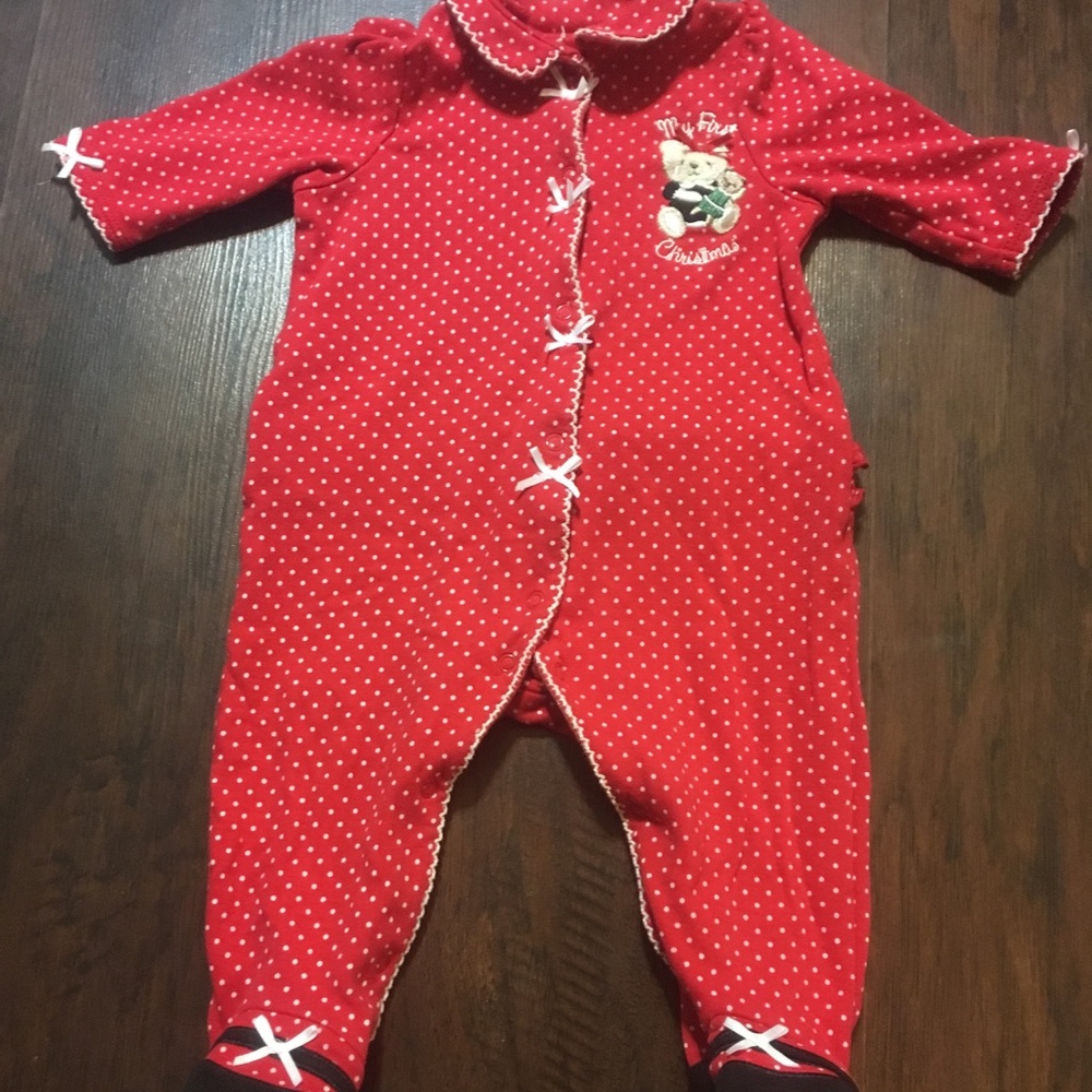 🐾Adorable baby’s first Christmas sleep n play🐾